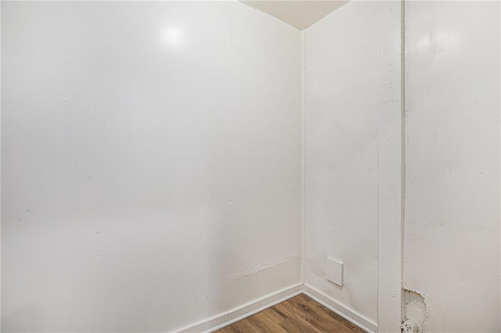 3916 Warwick Boulevard — photo 24