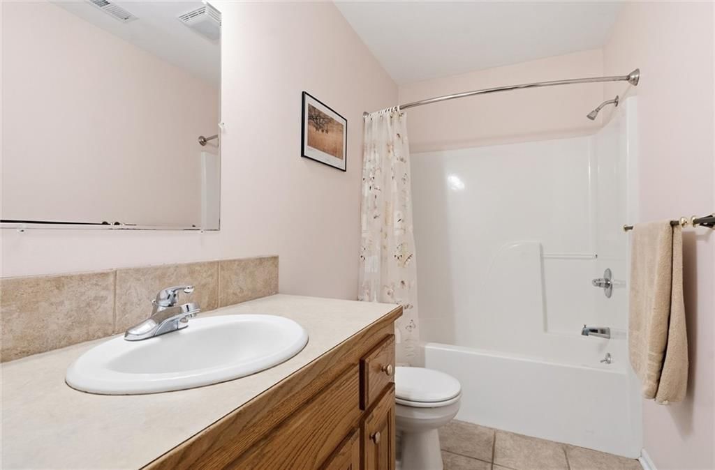 1105 Chapel Street — photo 16