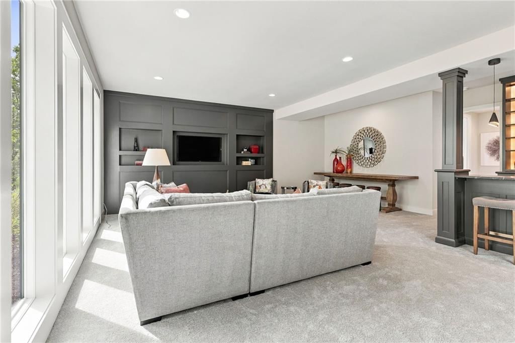 5831 Lentz Drive — photo 43