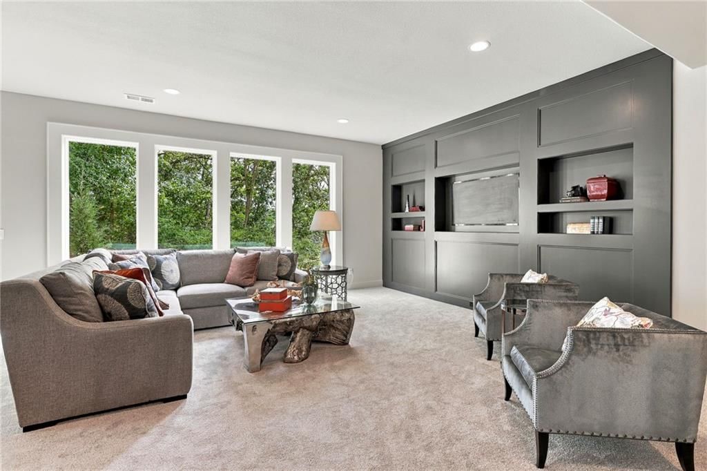 5831 Lentz Drive — photo 45