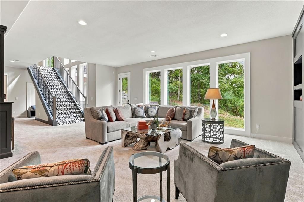 5831 Lentz Drive — photo 46