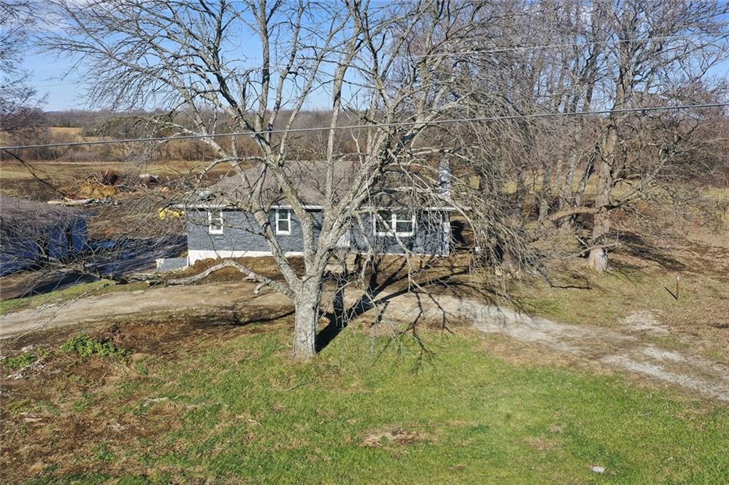 26104 E 273rd Street — photo 2