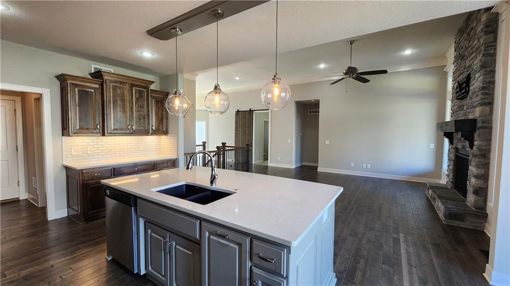 8140 NW 90th Street — photo 28