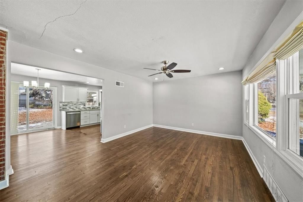 7726 Summit Street — photo 2