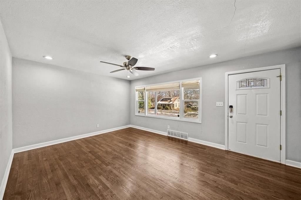 7726 Summit Street — photo 3
