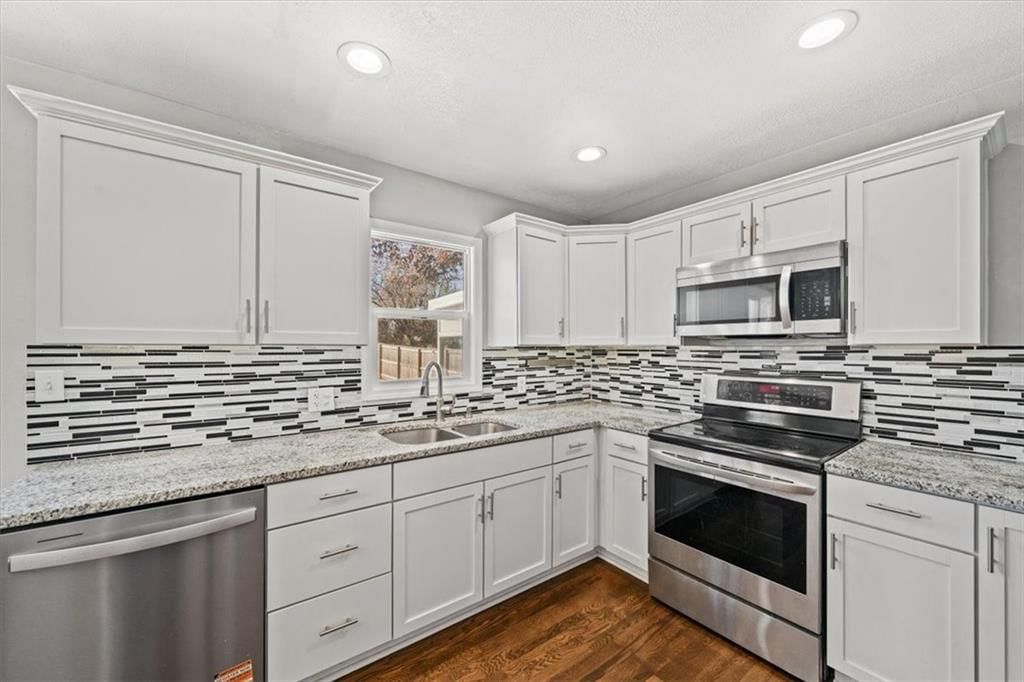 7726 Summit Street — photo 7