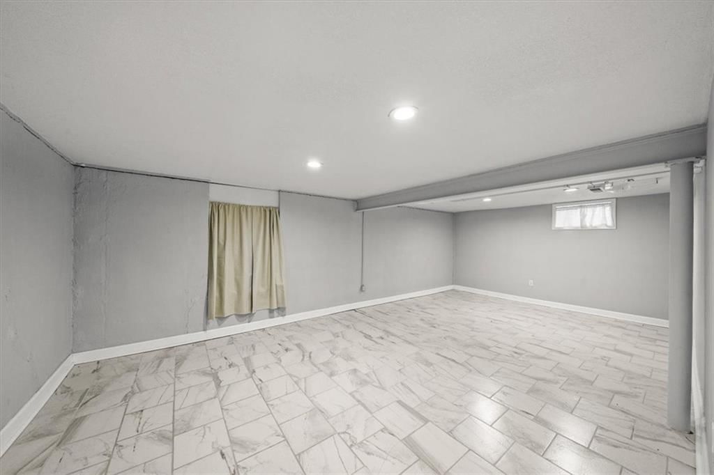 7726 Summit Street — photo 13