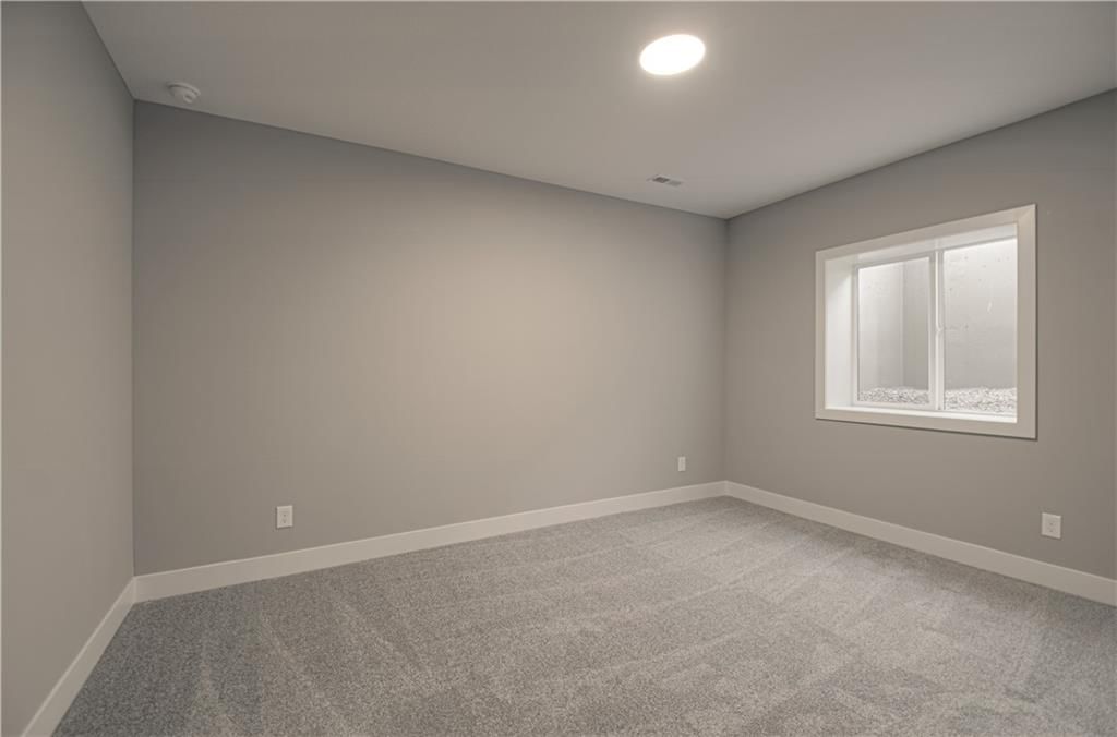 4628 SW Robinson Drive — photo 37