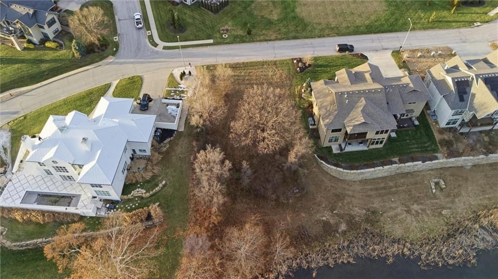 7017 Waters Edge Drive — photo 10