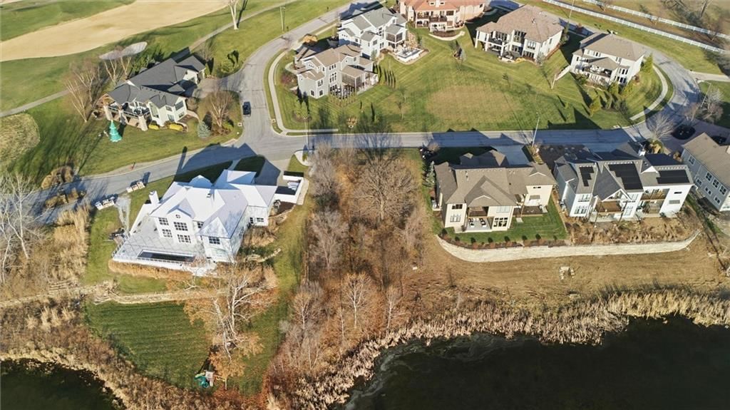 7017 Waters Edge Drive — photo 13