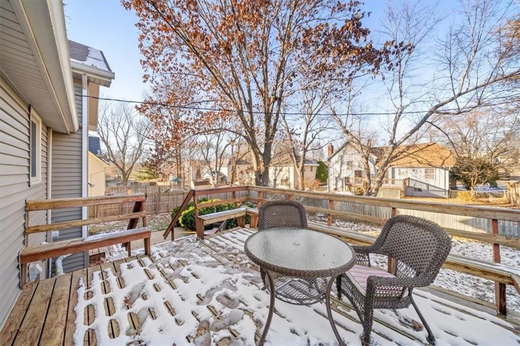 816 E Northview Street — photo 21