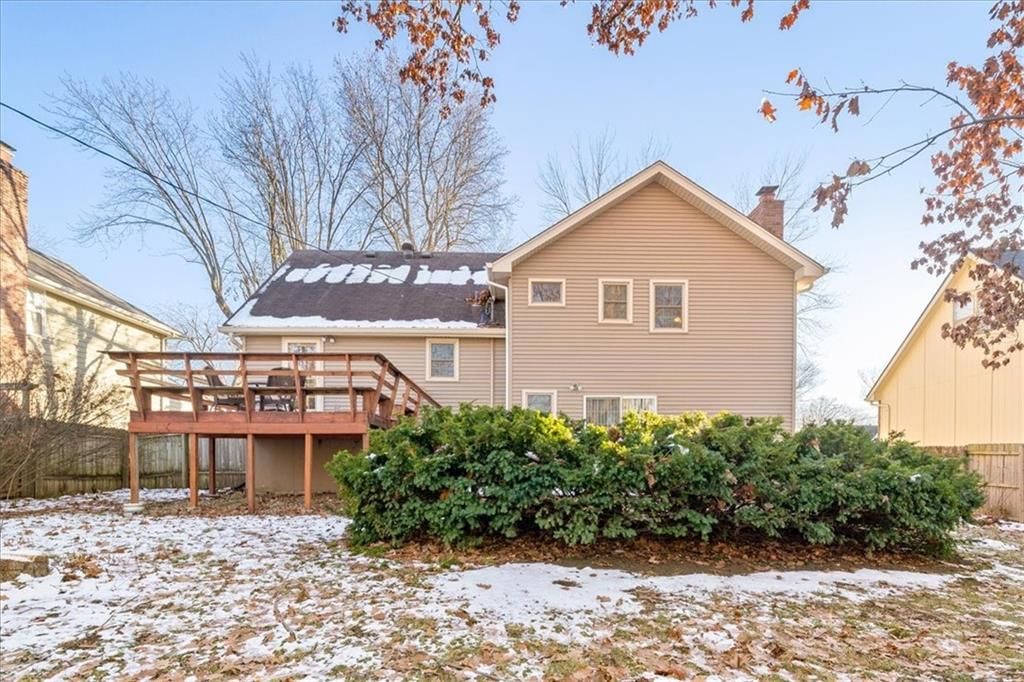816 E Northview Street — photo 25