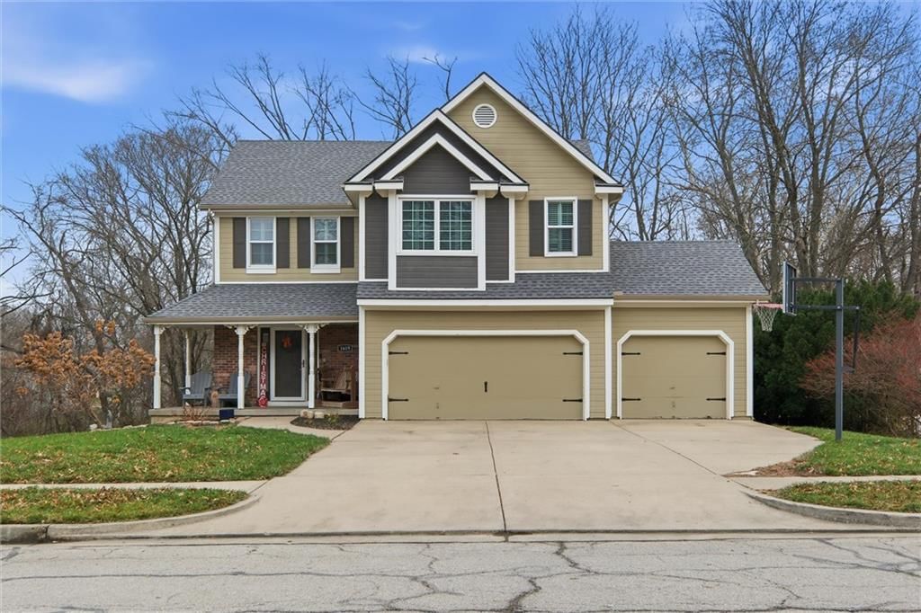 1609 Buckingham Drive, Liberty, MO