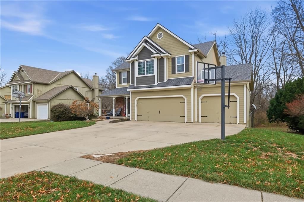 1609 Buckingham Drive — photo 3