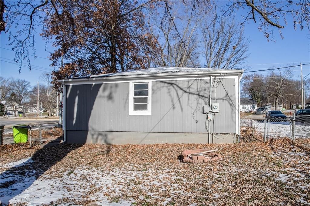 215 W North Avenue — photo 6