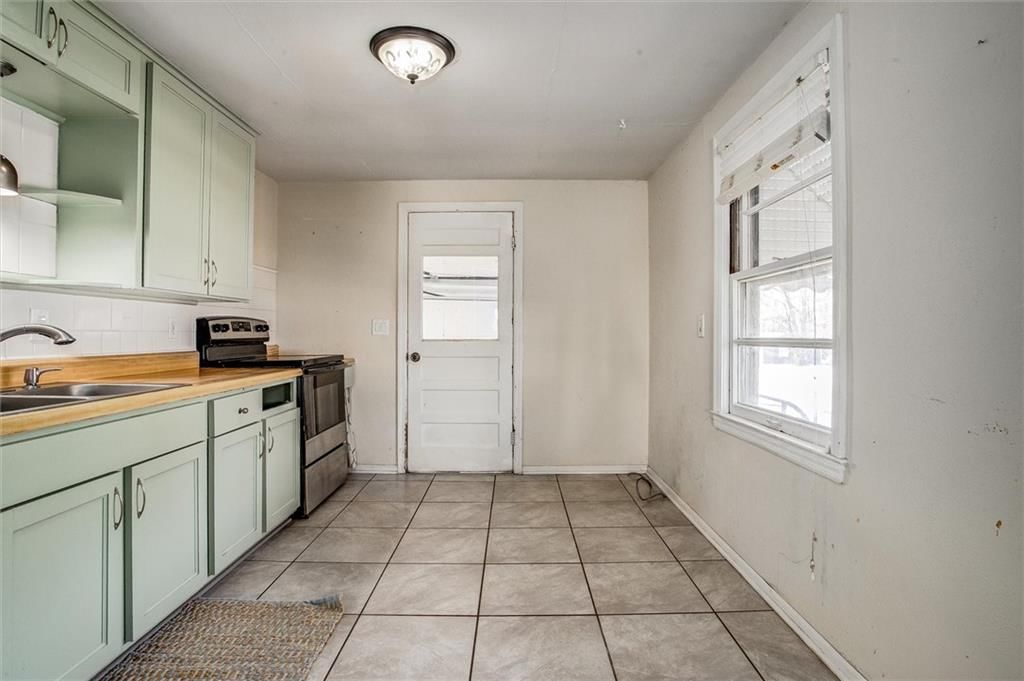 215 W North Avenue — photo 10