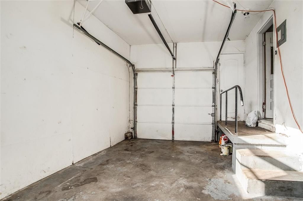 215 W North Avenue — photo 22