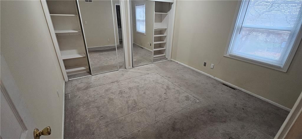 900 N Walker Lane — photo 2