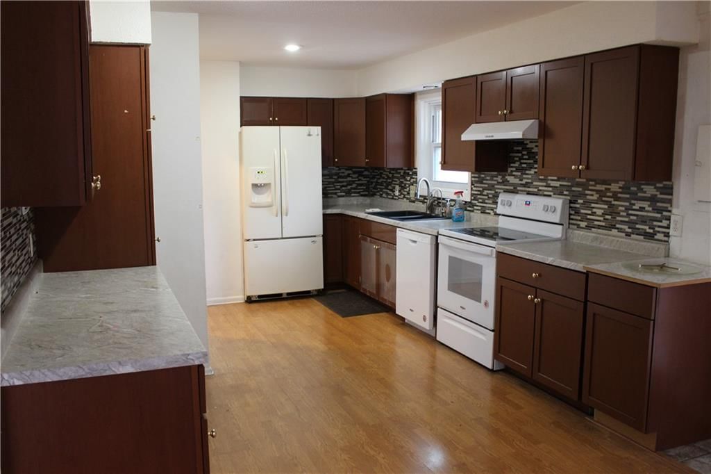 900 N Walker Lane — photo 5