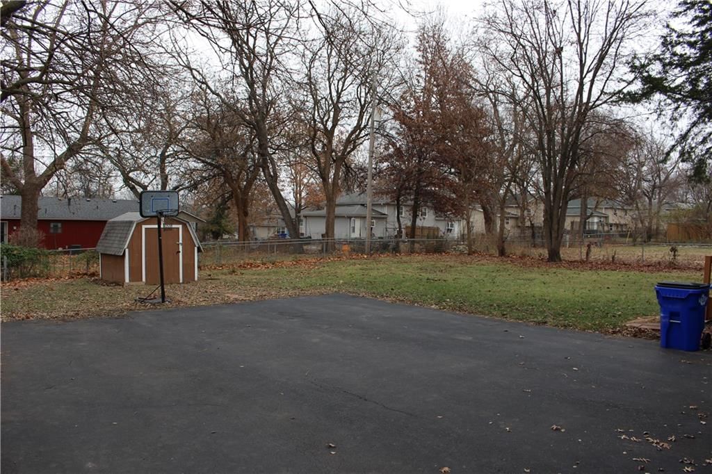 900 N Walker Lane — photo 8