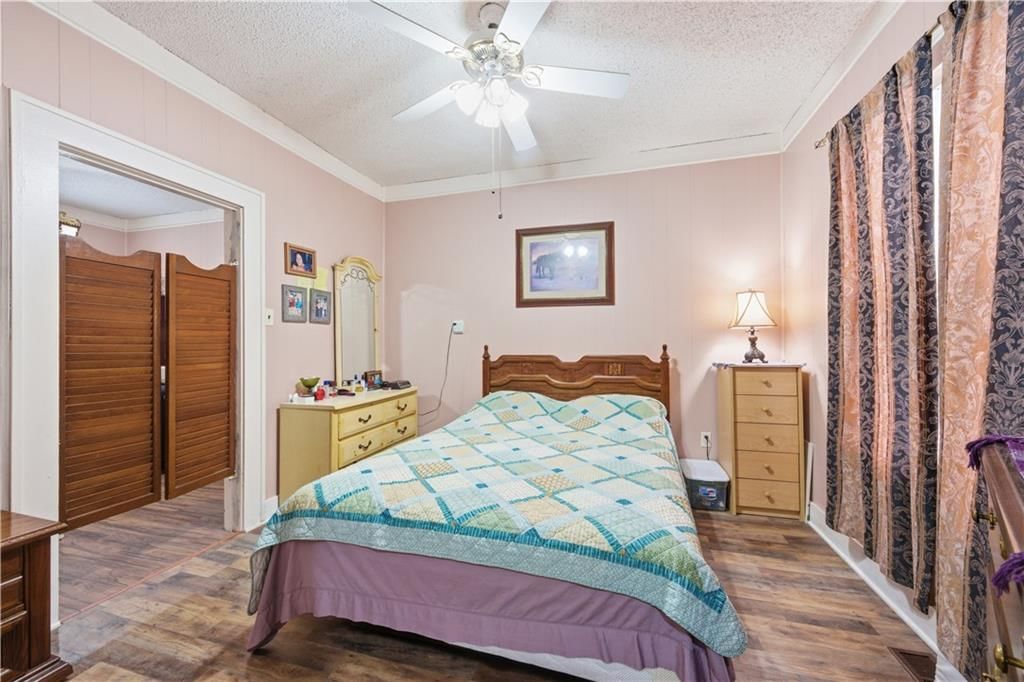 309 S Montgomery Street — photo 7