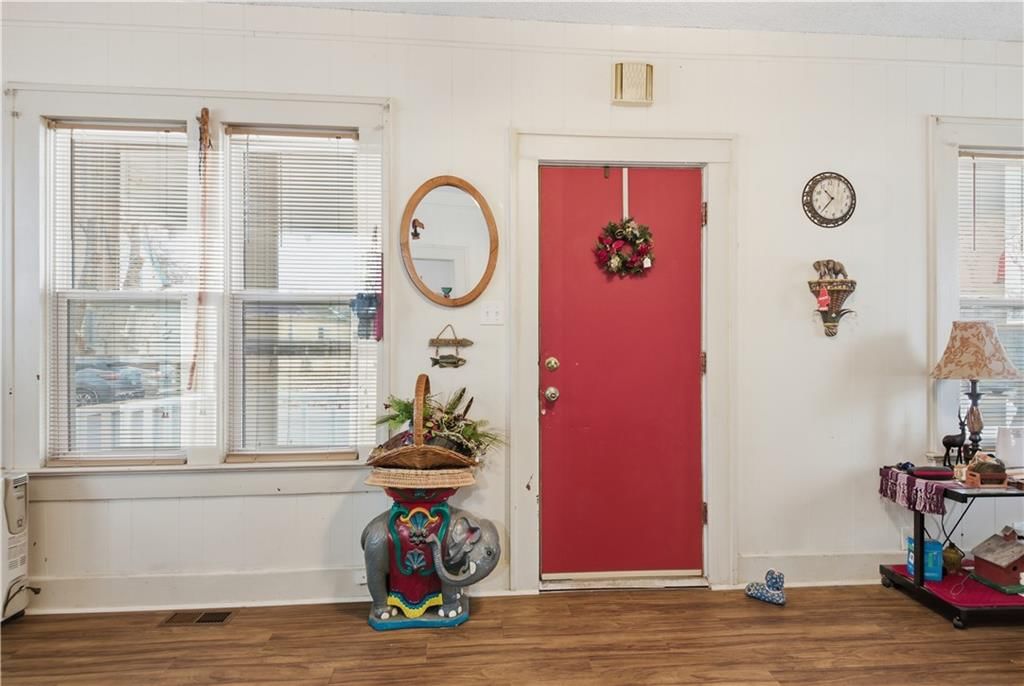 309 S Montgomery Street — photo 20