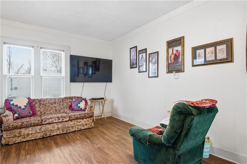 309 S Montgomery Street — photo 22