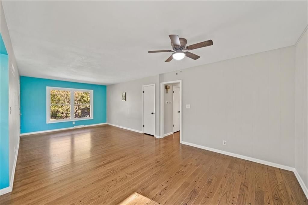 9520 Grandview Street — photo 8