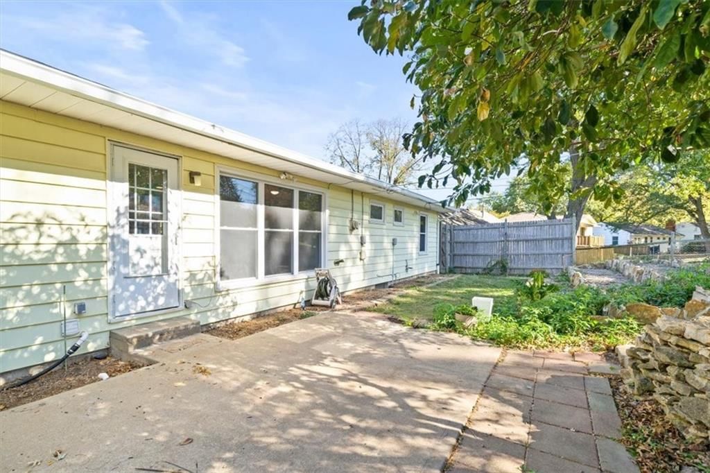 9520 Grandview Street — photo 25
