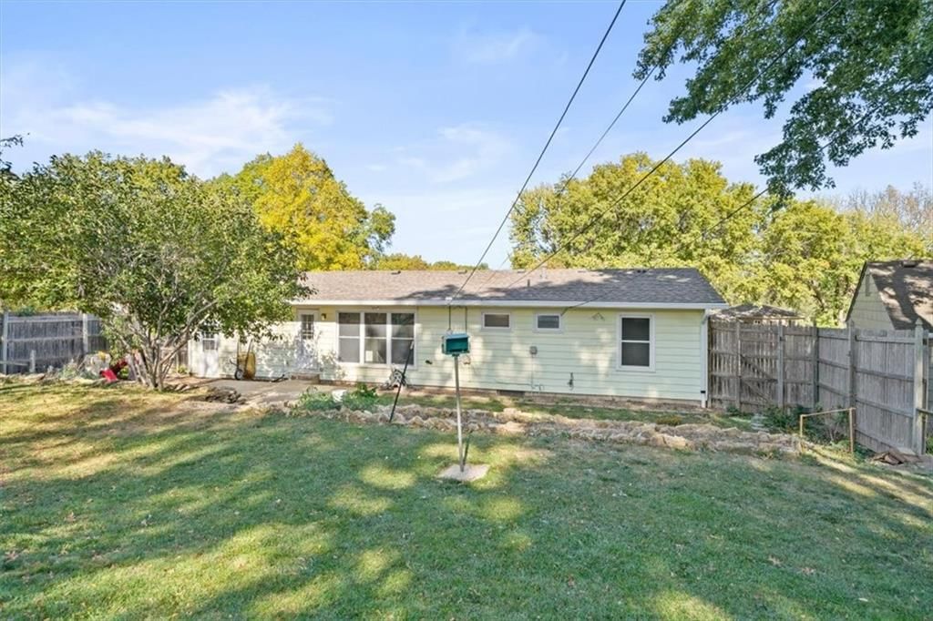 9520 Grandview Street — photo 28