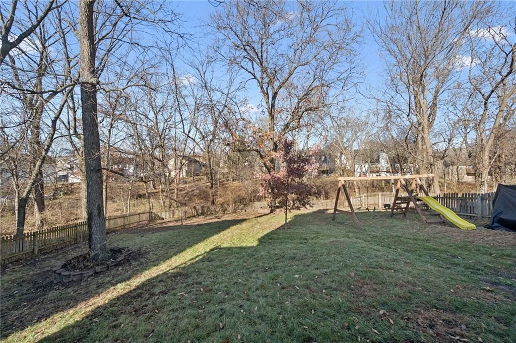 7708 N Atkins Place — photo 35