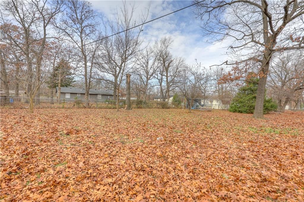 506 Lone Elm Drive — photo 21