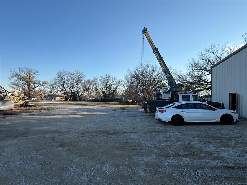 1605 W Maple Street — photo 47