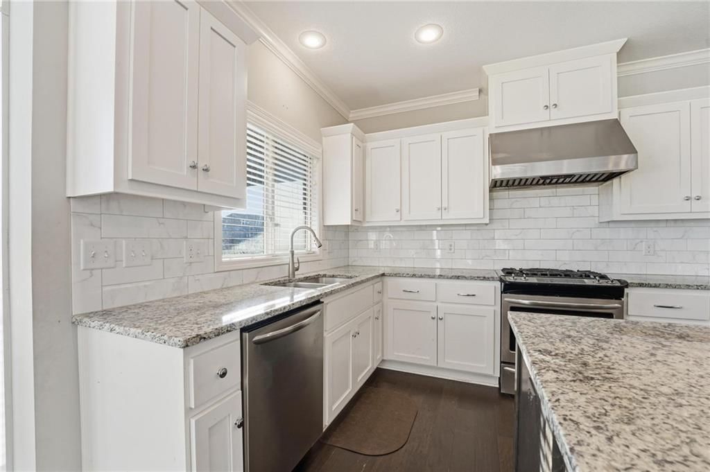 2409 NE 112th Street — photo 15