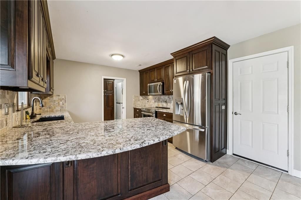 8308 Tomashaw Street — photo 9