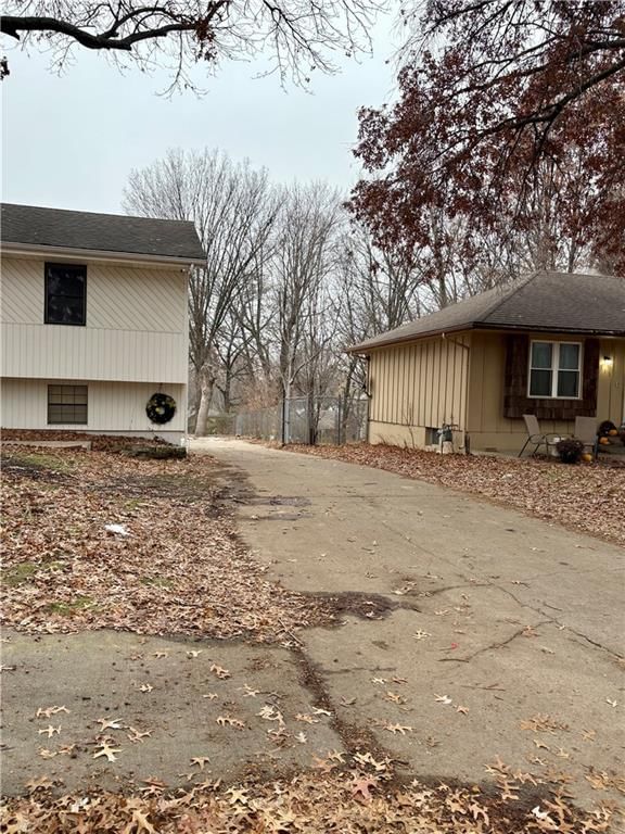 305 NE Sunnyside School Road — photo 4
