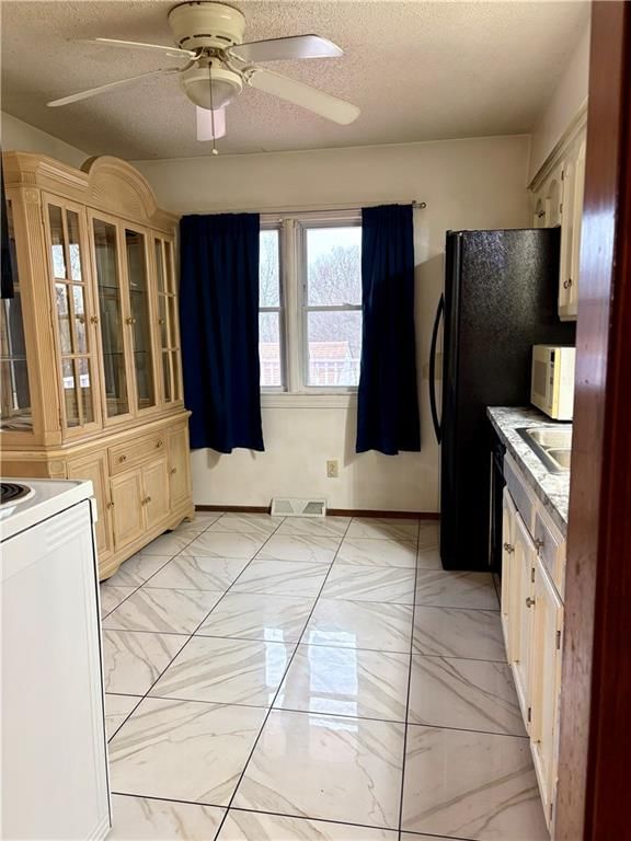 305 NE Sunnyside School Road — photo 8