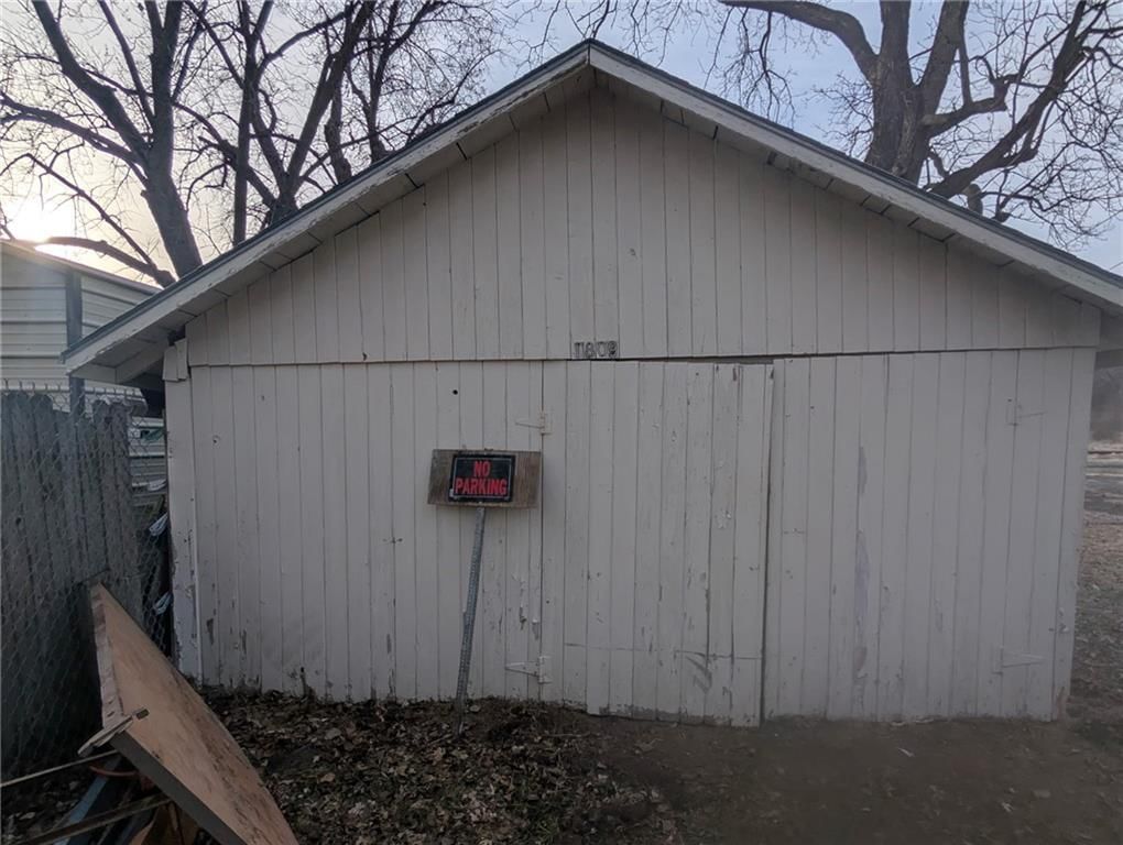 1809 Garfield Avenue — photo 11