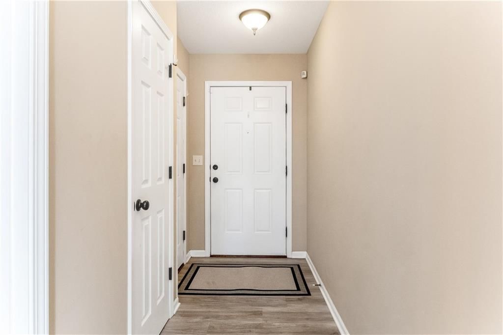800 Raven Court — photo 2