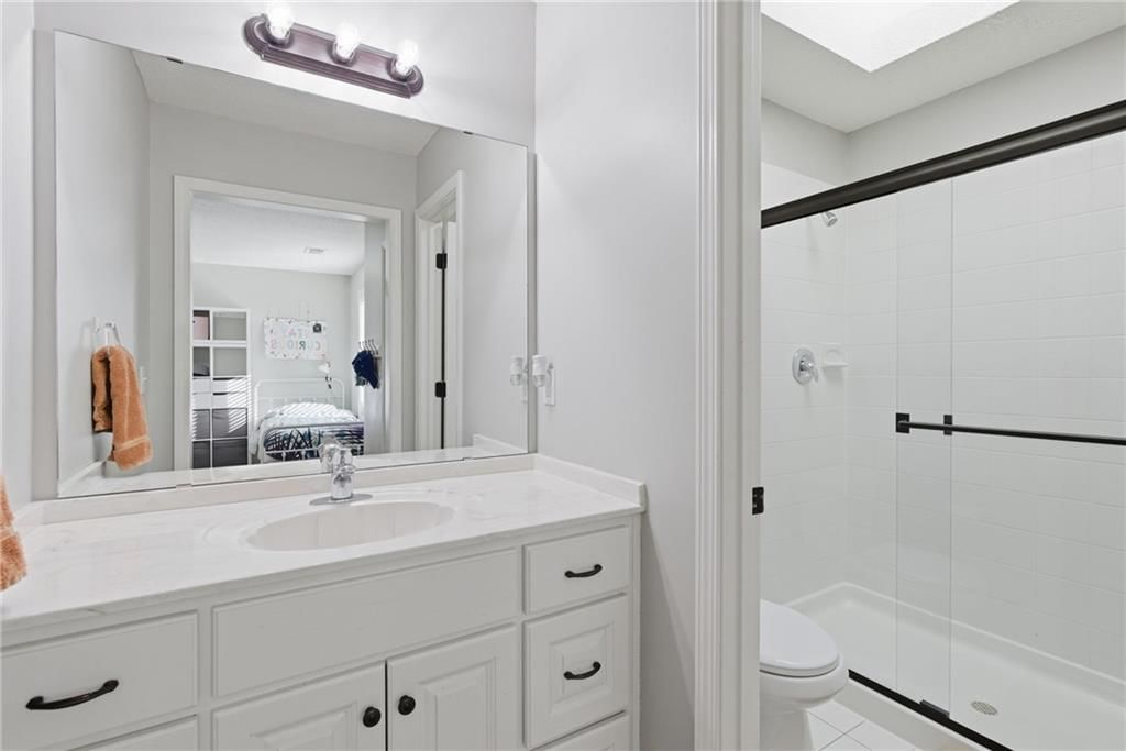 1729 NE Woodland Shores Court — photo 49