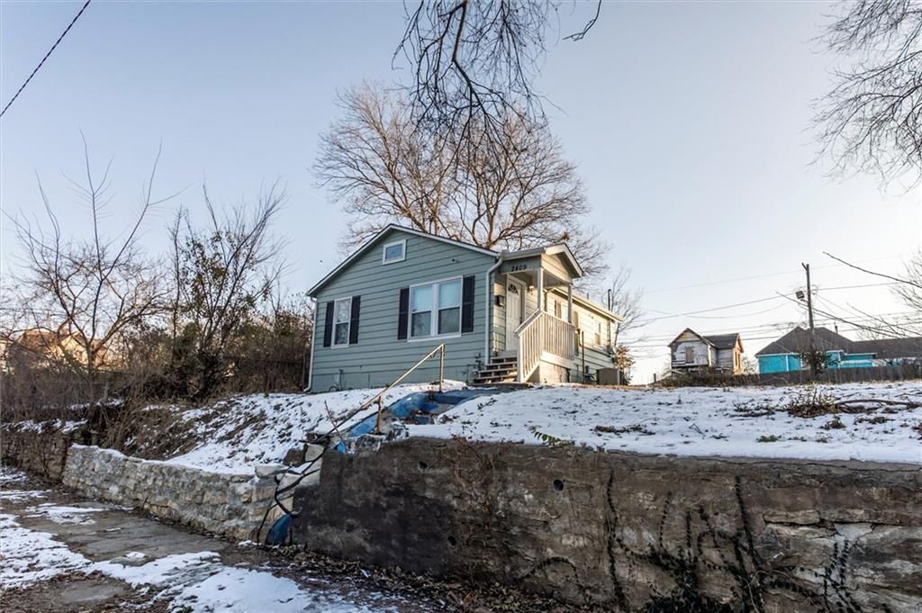 2409 Chestnut Avenue — photo 2