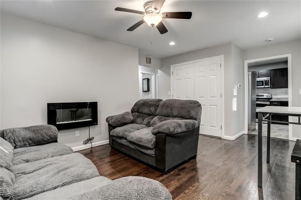 2409 Chestnut Avenue — photo 4