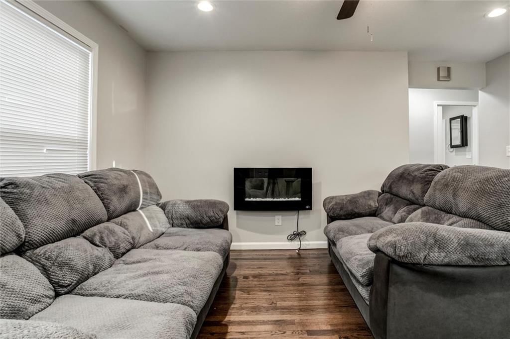 2409 Chestnut Avenue — photo 5