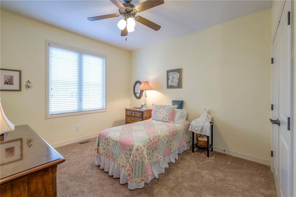 2313 NE Sweet Water Drive — photo 29
