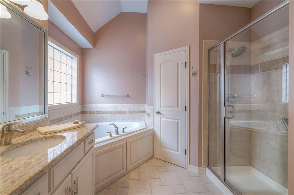 2313 NE Sweet Water Drive — photo 33