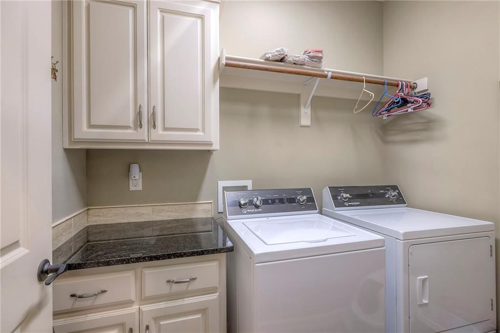 2313 NE Sweet Water Drive — photo 46