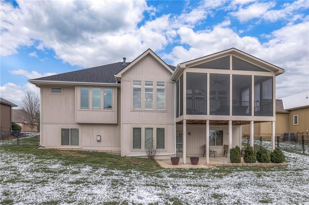 2313 NE Sweet Water Drive — photo 48