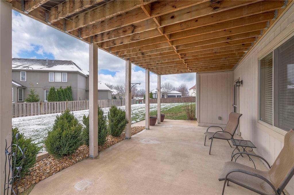 2313 NE Sweet Water Drive — photo 49