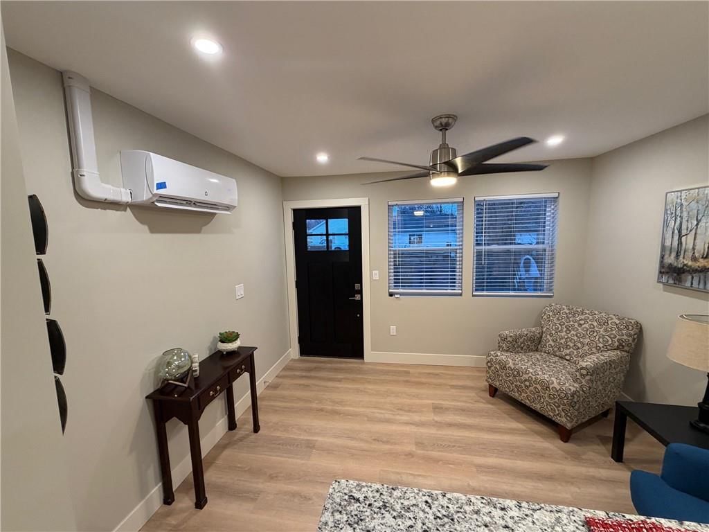 919 Oak Street — photo 9