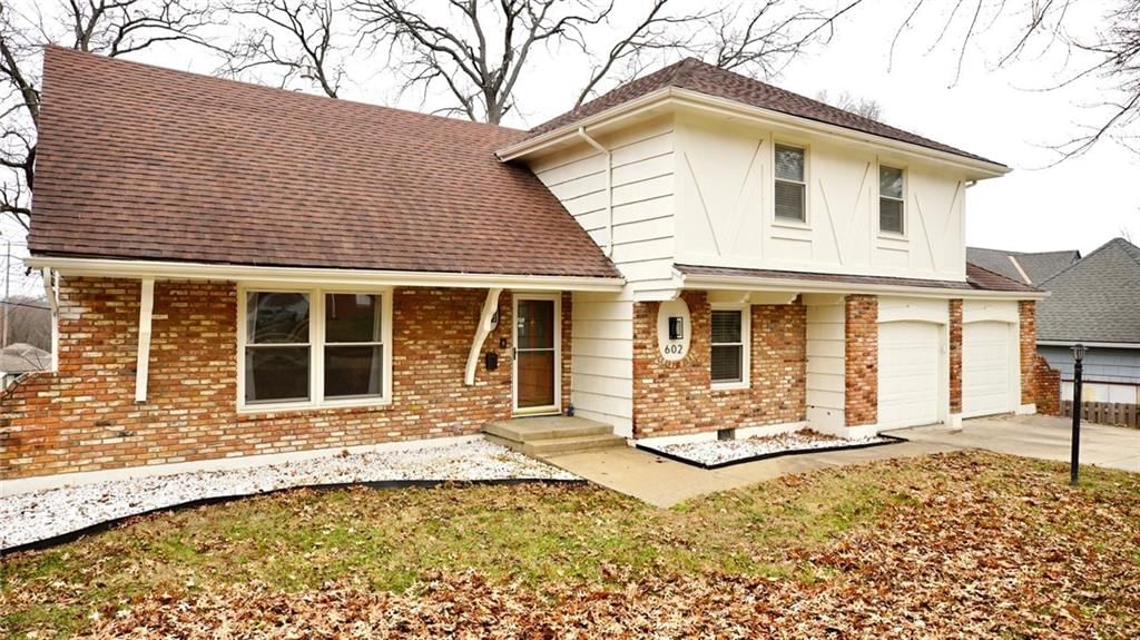 602 SW Murray Road, Lee's Summit, MO